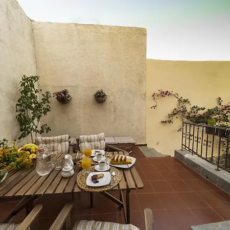 Finestra Medieval Родос